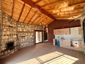 NAİPLİ KÖYÜ’NDE ZAMANA MEYDAN OKUYAN ÖZEL TAŞ EV! Fiyat: 15.000.000 TL