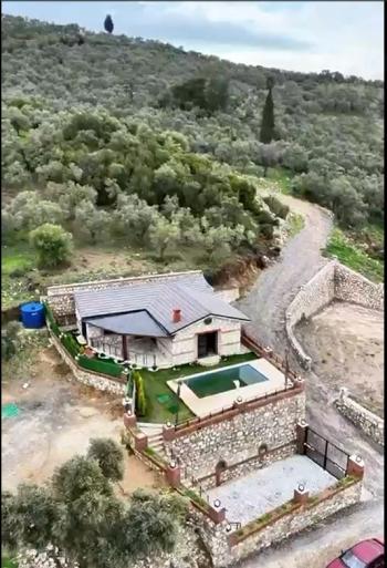 NAİPLİ KÖYÜ’NDE ZAMANA MEYDAN OKUYAN ÖZEL TAŞ EV! Fiyat: 15.000.000 TL