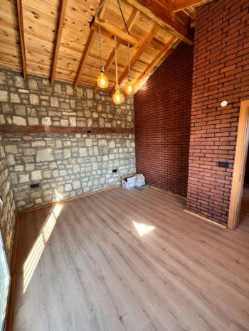 NAİPLİ KÖYÜ’NDE ZAMANA MEYDAN OKUYAN ÖZEL TAŞ EV! Fiyat: 15.000.000 TL