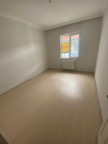 GÜVENAY - ÇORUM KALE LOZANEVLER ARKASI 3+1 SATILIK DAİRE 