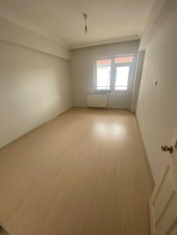 GÜVENAY - ÇORUM KALE LOZANEVLER ARKASI 3+1 SATILIK DAİRE 