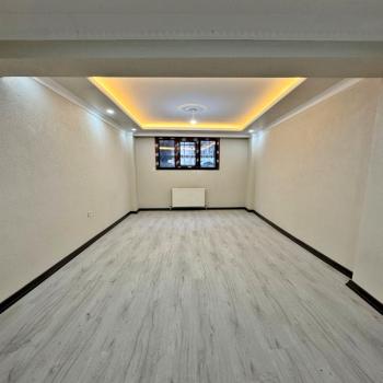 BAHÇEŞEHİR LOKASYONLU SIFIR LÜX 2+1 DAİRE