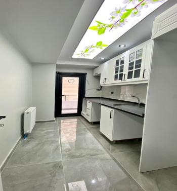 BAHÇEŞEHİRE KOMŞU EMSALSİZ 2+1 SIFIR LÜX DAİRE