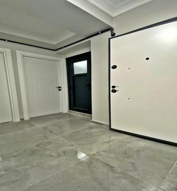 BAHÇEŞEHİRE KOMŞU EMSALSİZ 2+1 SIFIR LÜX DAİRE