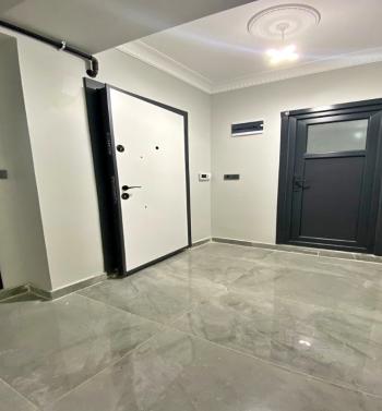 BAHÇEŞEHİRE KOMŞU EMSALSİZ 2+1 SIFIR LÜX DAİRE