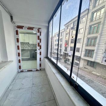 BAHÇEŞEHİR LOKASYONUNDA SATILIK SIFIR 3+1