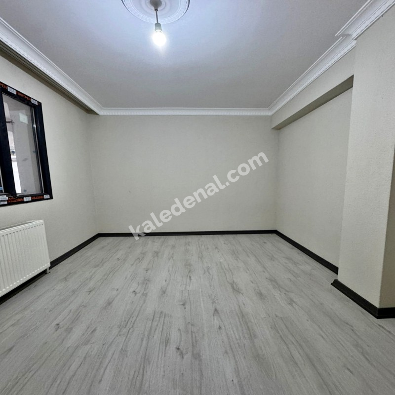 BAHÇEŞEHİR LOKASYONLU SIFIR LÜX 2+1 DAİRE