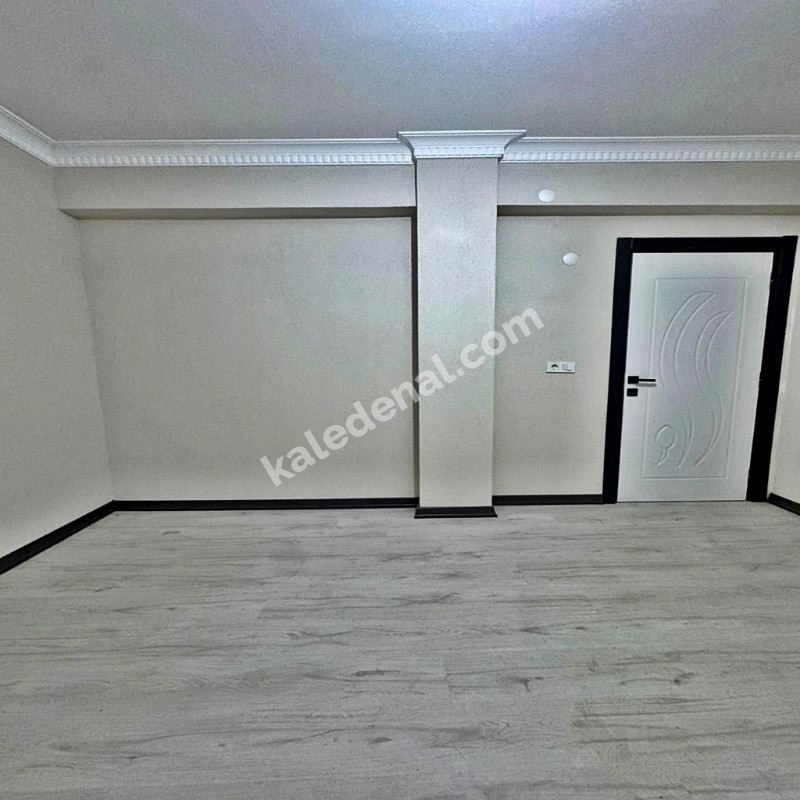 BAHÇEŞEHİR LOKASYONLU SIFIR LÜX 2+1 DAİRE