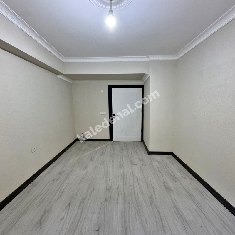 BAHÇEŞEHİR LOKASYONLU SIFIR LÜX 2+1 DAİRE