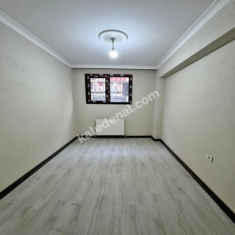 BAHÇEŞEHİR LOKASYONLU SIFIR LÜX 2+1 DAİRE