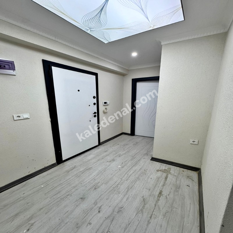 BAHÇEŞEHİR LOKASYONLU SIFIR LÜX 2+1 DAİRE