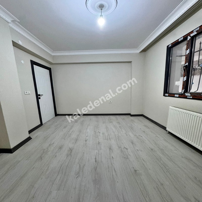 BAHÇEŞEHİR LOKASYONLU SIFIR LÜX 2+1 DAİRE