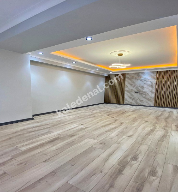 BAHÇEŞEHİRE KOMŞU EMSALSİZ 2+1 SIFIR LÜX DAİRE