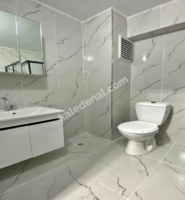 BAHÇEŞEHİRE KOMŞU EMSALSİZ 2+1 SIFIR LÜX DAİRE