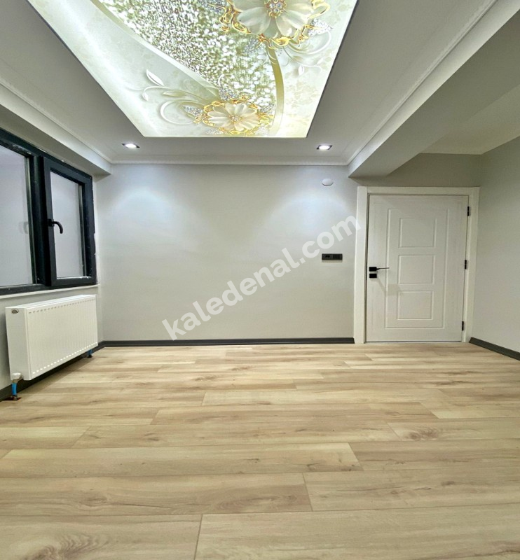 BAHÇEŞEHİRE KOMŞU EMSALSİZ 2+1 SIFIR LÜX DAİRE