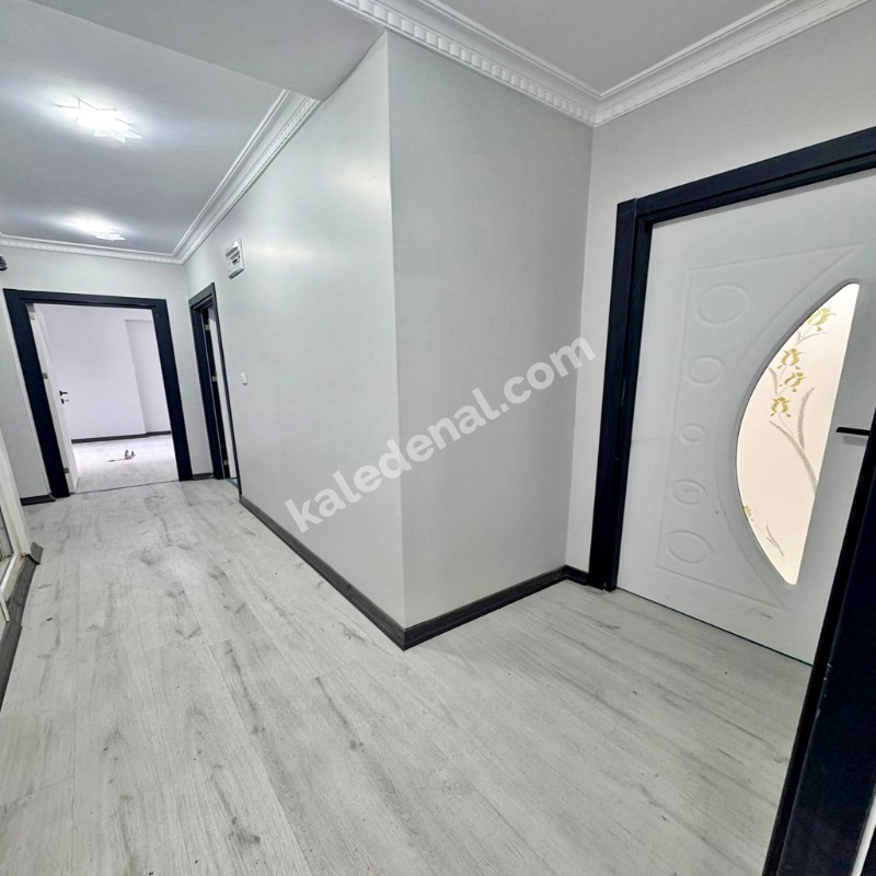 BAHÇEŞEHİR LOKASYONUNDA SATILIK SIFIR 3+1