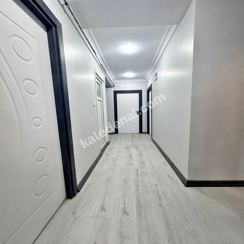 BAHÇEŞEHİR LOKASYONUNDA SATILIK SIFIR 3+1