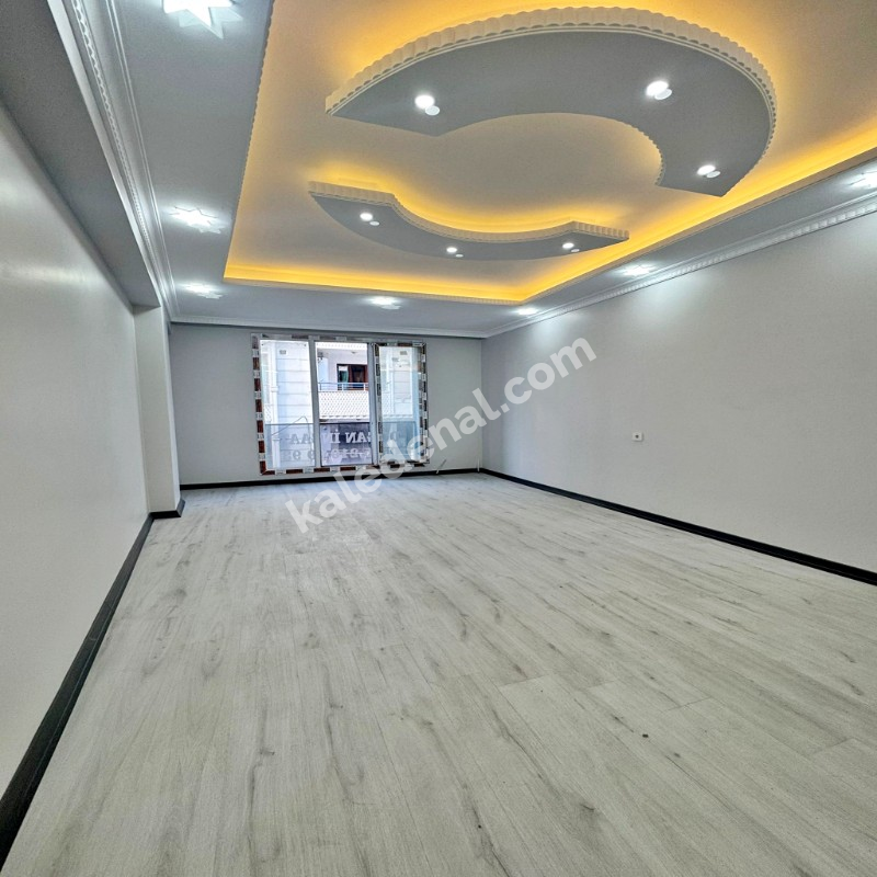 BAHÇEŞEHİR LOKASYONUNDA SATILIK SIFIR 3+1