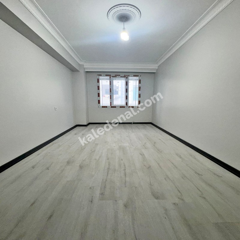 BAHÇEŞEHİR LOKASYONUNDA SATILIK SIFIR 3+1