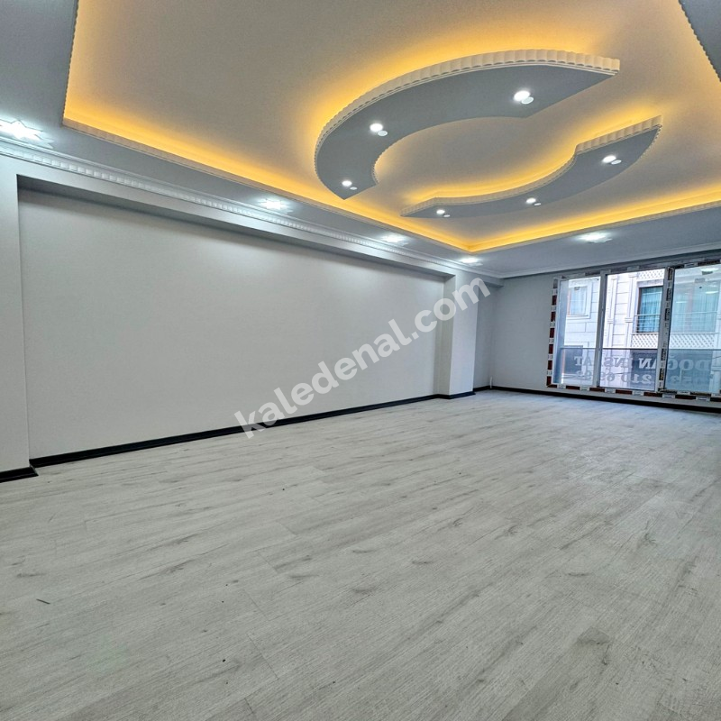 BAHÇEŞEHİR LOKASYONUNDA SATILIK SIFIR 3+1