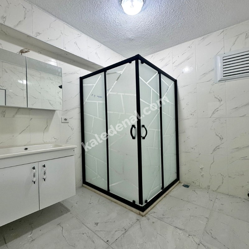 BAHÇEŞEHİR LOKASYONUNDA SATILIK SIFIR 3+1