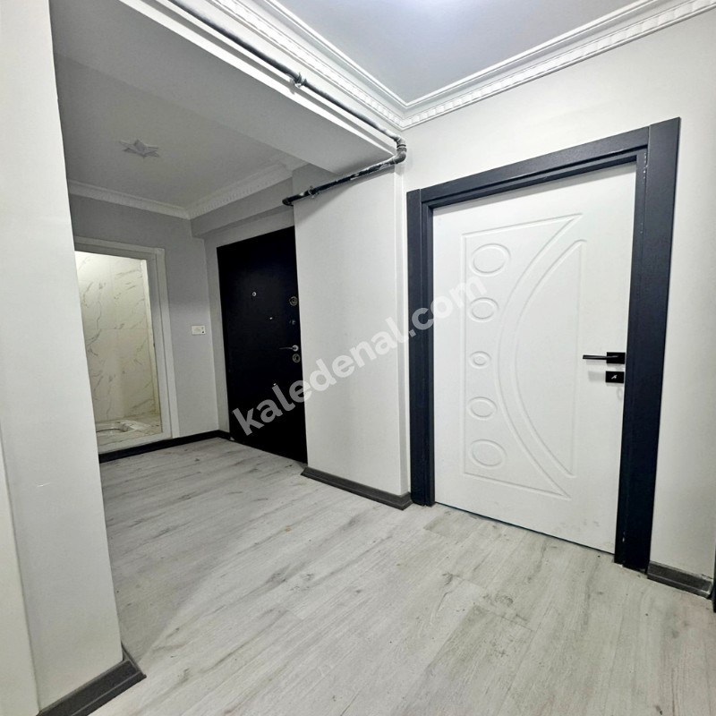 BAHÇEŞEHİR LOKASYONUNDA SATILIK SIFIR 3+1