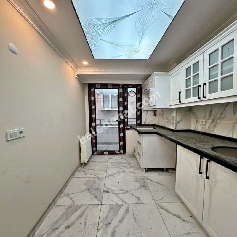 GÖÇMEN MAHALLESİNDE SIFIR LÜX 1+1 DAİRE