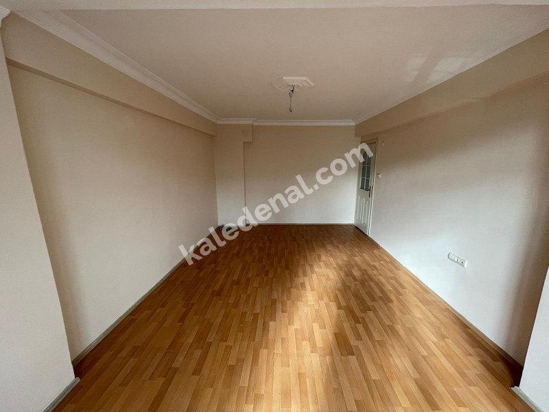 BAHÇEŞEHİR BÖLGESİNE YAKIN TAŞINMAYA HAZIR 2+1