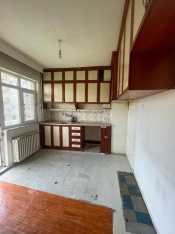 AFYON ÜÇOK EMLAKTAN DERVİŞPAŞA MAH  SATILIK  2+1 TEMİZ DAİRE