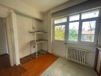 AFYON ÜÇOK EMLAKTAN DERVİŞPAŞA MAH  SATILIK  2+1 TEMİZ DAİRE