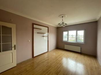 AFYON ÜÇOK EMLAKTAN SAHİPATA TOKİ KONUTLARINDA 2+1 87M² TEMİZ BAKIMLI KİRALIK DAİRE 