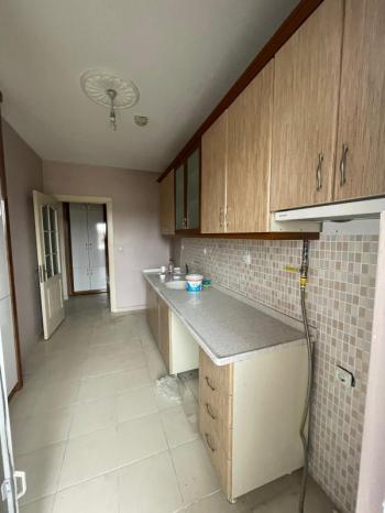 AFYON ÜÇOK EMLAKTAN SAHİPATA TOKİ KONUTLARINDA 2+1 87M² TEMİZ BAKIMLI KİRALIK DAİRE 