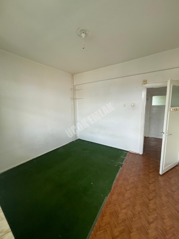 AFYON ÜÇOK EMLAKTAN DERVİŞPAŞA MAH  SATILIK  2+1 TEMİZ DAİRE