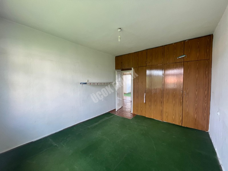 AFYON ÜÇOK EMLAKTAN DERVİŞPAŞA MAH  SATILIK  2+1 TEMİZ DAİRE