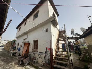 Lefkoşa Surlariçi Bölgesinde 2 Daireden Oluşan 2+1 KOMPLE SATILIK BİNA