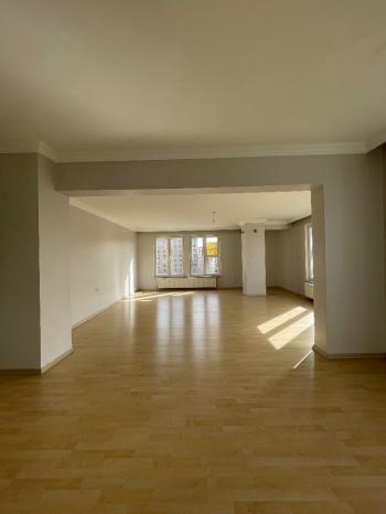 GÜVENAY - ÇORUM TAVUKLUK HZ.ÖMER CAMİİ CİVARI 3+1 KIRALIK DAİRE 