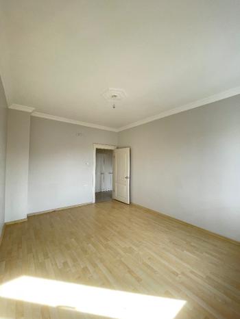 GÜVENAY - ÇORUM TAVUKLUK HZ.ÖMER CAMİİ CİVARI 3+1 KIRALIK DAİRE 