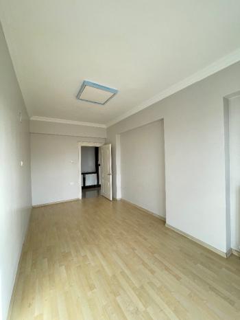 GÜVENAY - ÇORUM TAVUKLUK HZ.ÖMER CAMİİ CİVARI 3+1 KIRALIK DAİRE 