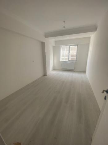 GÜVENAY - ÇORUM ULUKAVAK MAH. OSMANCIK CADDESİ ÜZERİ KİRALIK DAİRE