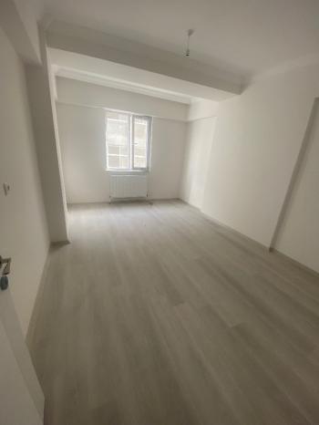 GÜVENAY - ÇORUM ULUKAVAK MAH. OSMANCIK CADDESİ ÜZERİ KİRALIK DAİRE