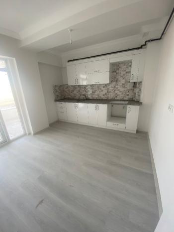 GÜVENAY - ÇORUM ULUKAVAK MAH. OSMANCIK CADDESİ ÜZERİ KİRALIK DAİRE