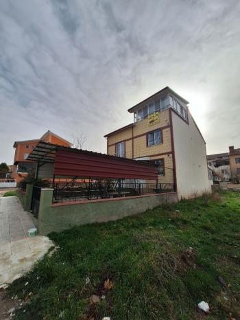 GÜVENAY - ÇORUM ÜÇTUTLAR MAH. BİNEVLER’DE  SATILIK 7+1 TRİPLEKS VİLLA