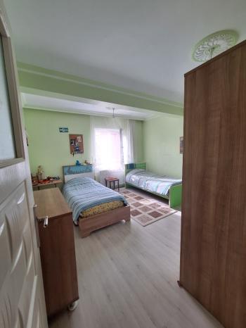 GÜVENAY - ÇORUM ÜÇTUTLAR MAH. BİNEVLER’DE  SATILIK 7+1 TRİPLEKS VİLLA