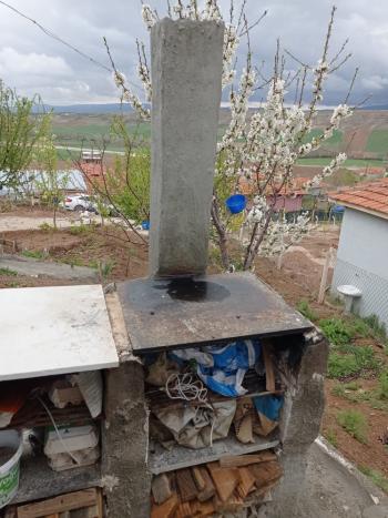 GÜVENAY - ÇORUM MERKEZ PINARCIK KÖYÜ  MEVKİİ EVİ OLAN SATILIK HOBİ BAHÇESİ