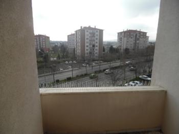 DEVLET HASTANESİNE YAKIN 3+1 KİRALIK DAİRE 