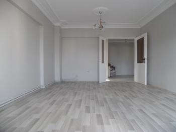 DEVLET HASTANESİNE YAKIN 3+1 KİRALIK DAİRE 