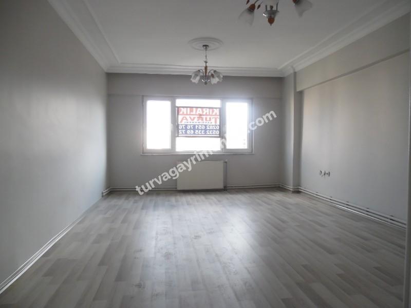 DEVLET HASTANESİNE YAKIN 3+1 KİRALIK DAİRE 