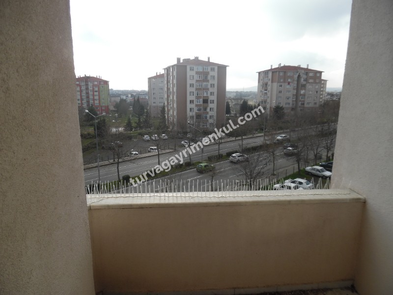 DEVLET HASTANESİNE YAKIN 3+1 KİRALIK DAİRE 
