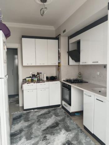 AFYON ÜÇOK EMLAKTAN MAREŞAL F. ÇAKMAK  MAH TEMİZ BAKIMLI 2+1 90M²  SIFIR AYARINDA DAİRE 