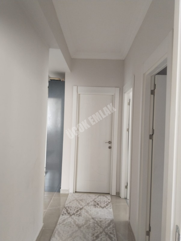 AFYON ÜÇOK EMLAKTAN MAREŞAL F. ÇAKMAK  MAH TEMİZ BAKIMLI 2+1 90M²  SIFIR AYARINDA DAİRE 